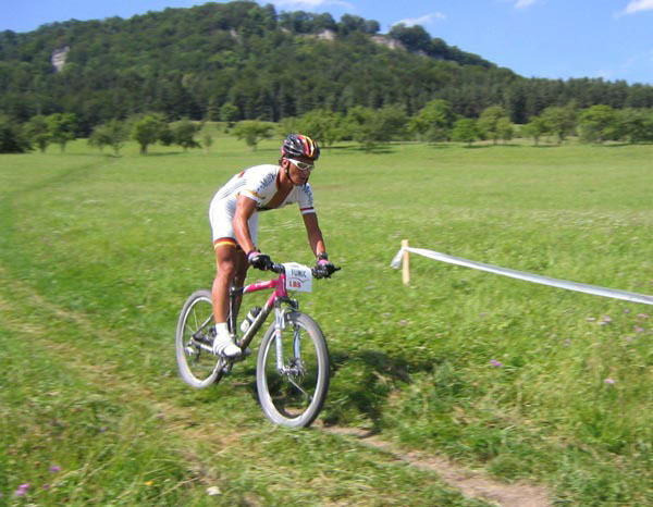 bm2004-03